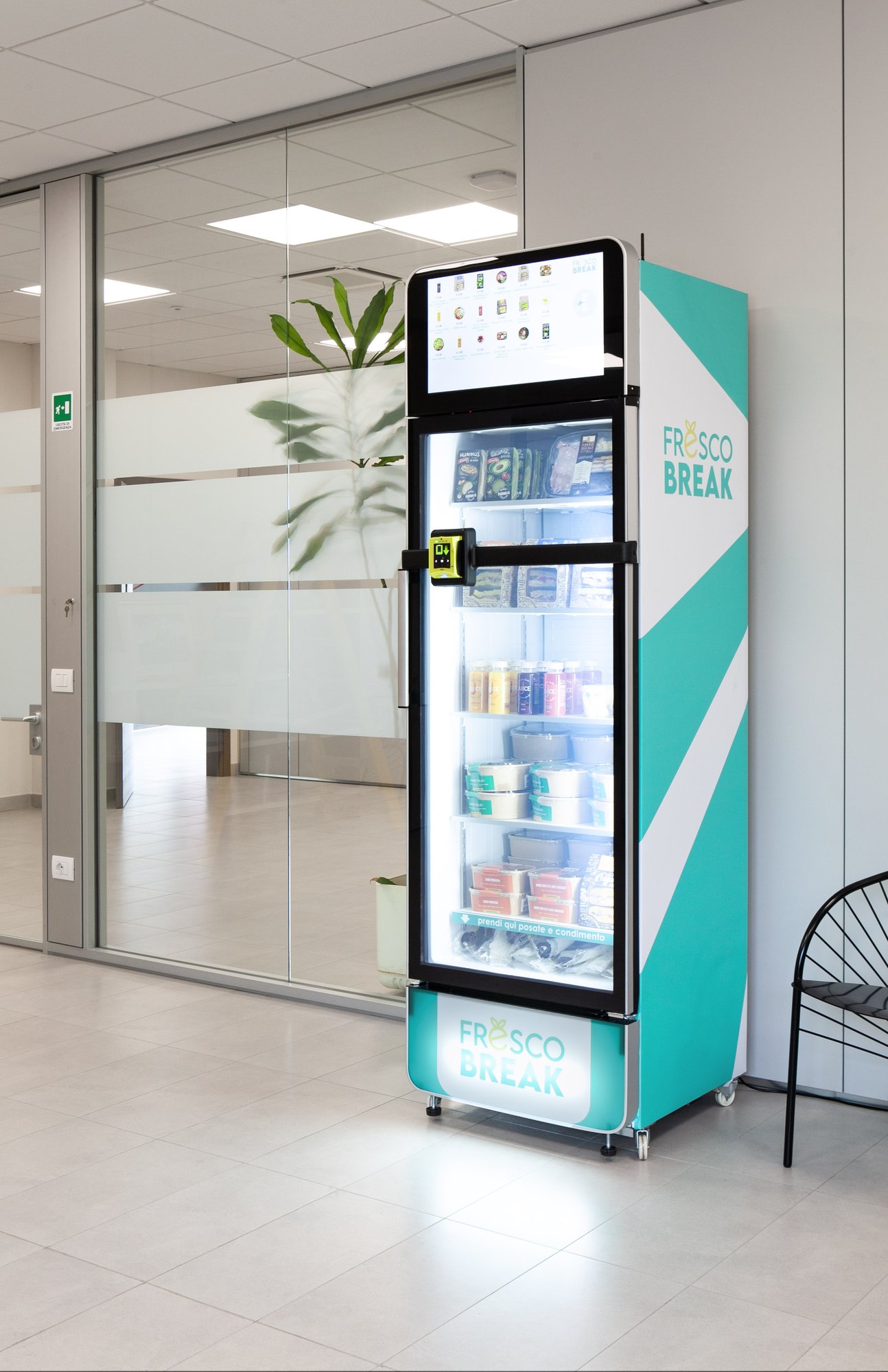 Frescobreak's smart vending machine at a workplace.